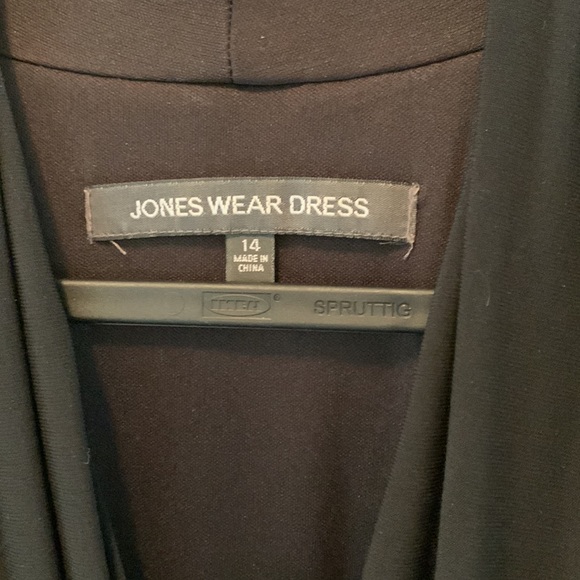 JONES WEAR DRESS Black Evening Dress - Picture 4 of 11